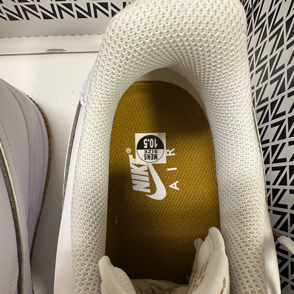 Men’s Nike Air Force 1 ‘07 Sneaker - Picture 4 of 7